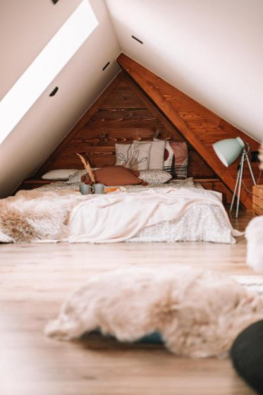 Poddasze dla Znajomych - apartament z gorącą balią